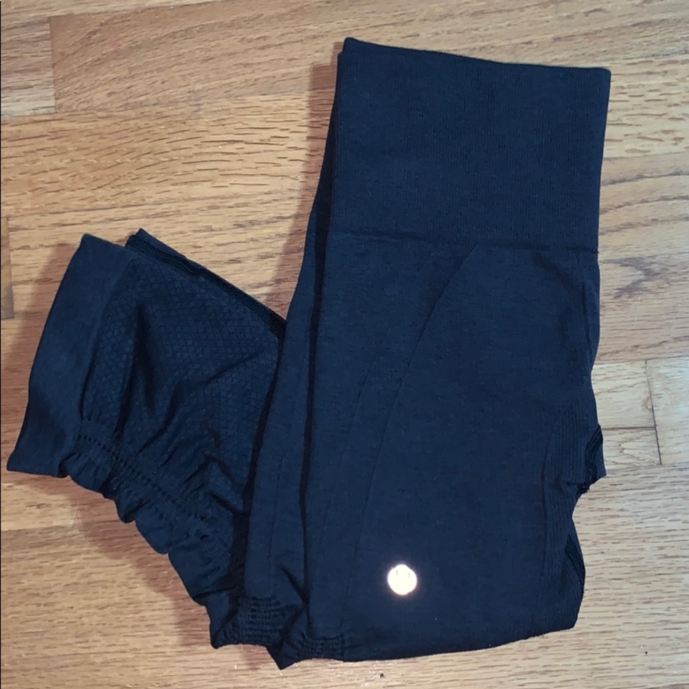 Grey Lulu lemon cropped leggings size 2